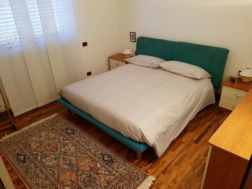 Casa Elena Apartment Albese Con Cassano Luaran gambar
