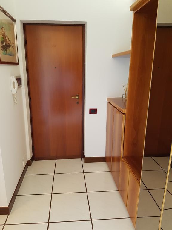 Casa Elena Apartment Albese Con Cassano Luaran gambar